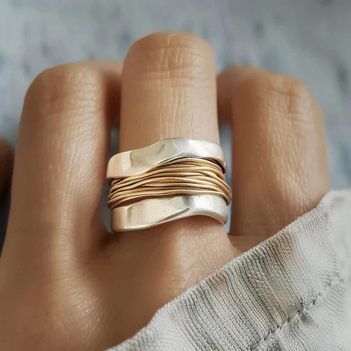 Anello d'Argento con Fili d'Oro